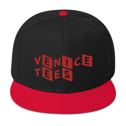 VENICE TEES LOGO BLACK/RED SNAPBACK CAP